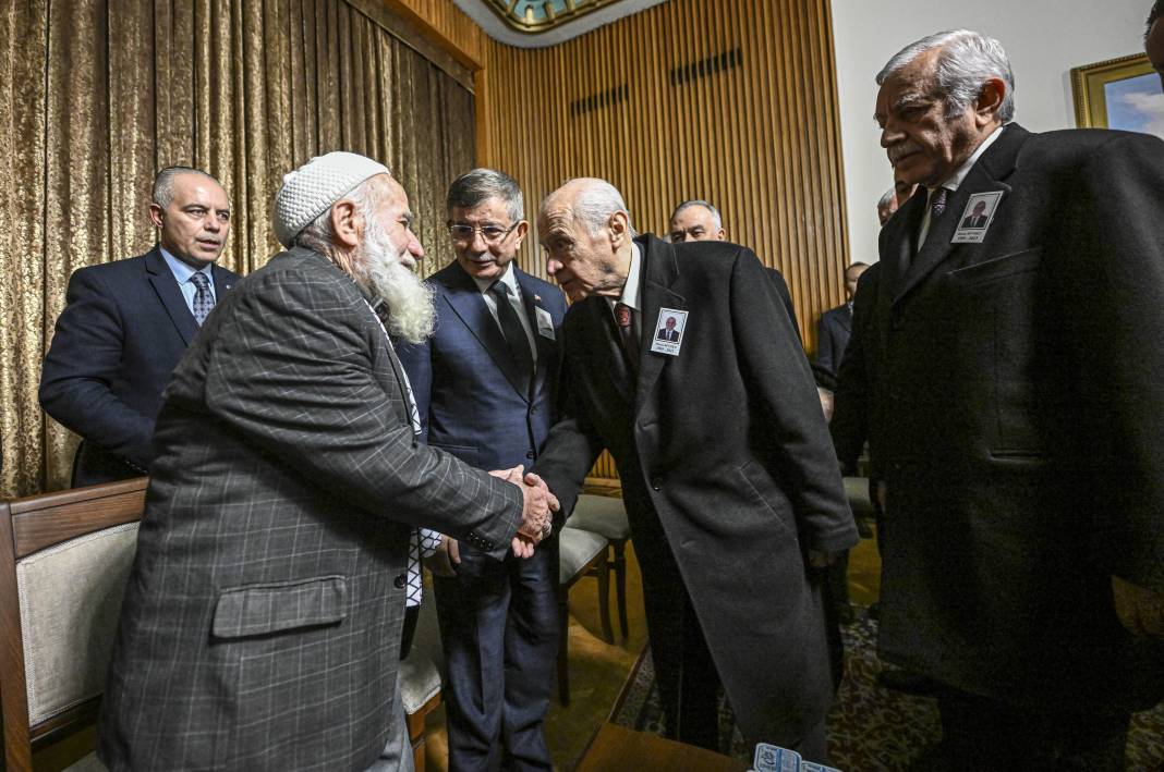 Hasan Bitmez için Meclis'te cenaze töreni. Babası Filistin atkısıyla uğurladı 37